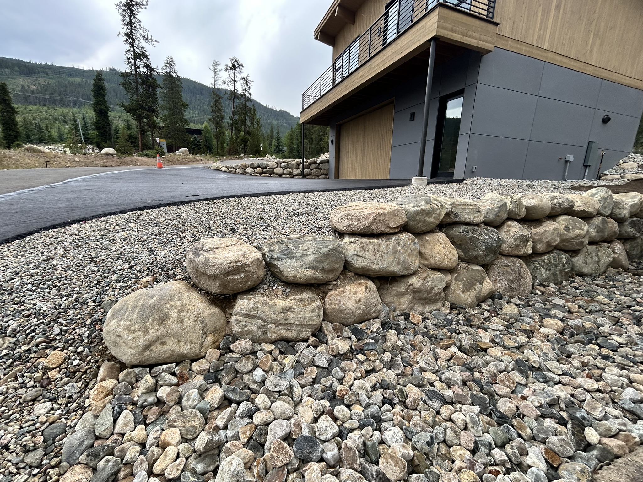 Retaining Walls Gallery - Photo 12